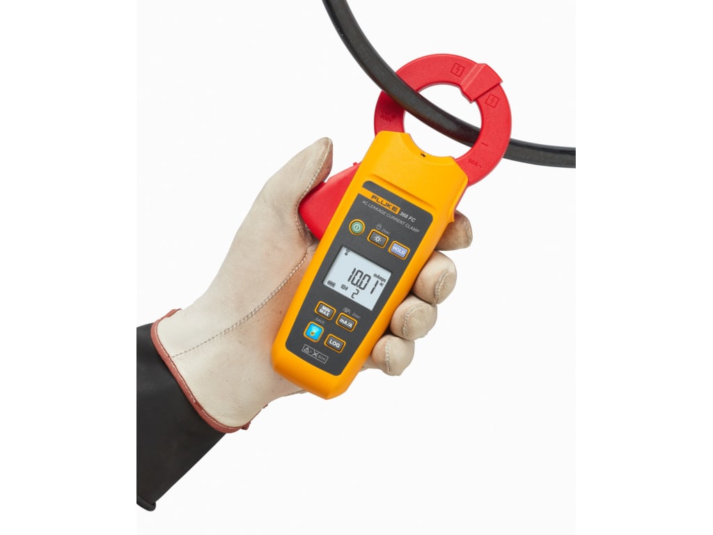 Измерение напряжения клещами. Токоизмерительные клещи Fluke. Fluke i1000s. Leakage Clamp Meter Fluke 360.