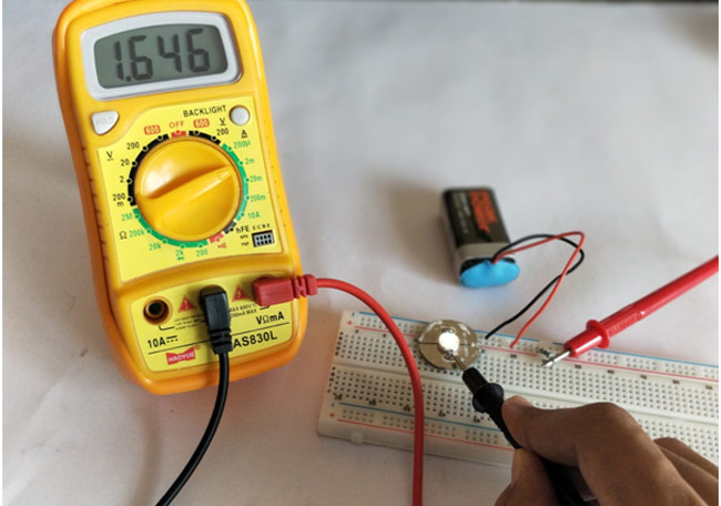 How to measure DC current with Multimeter