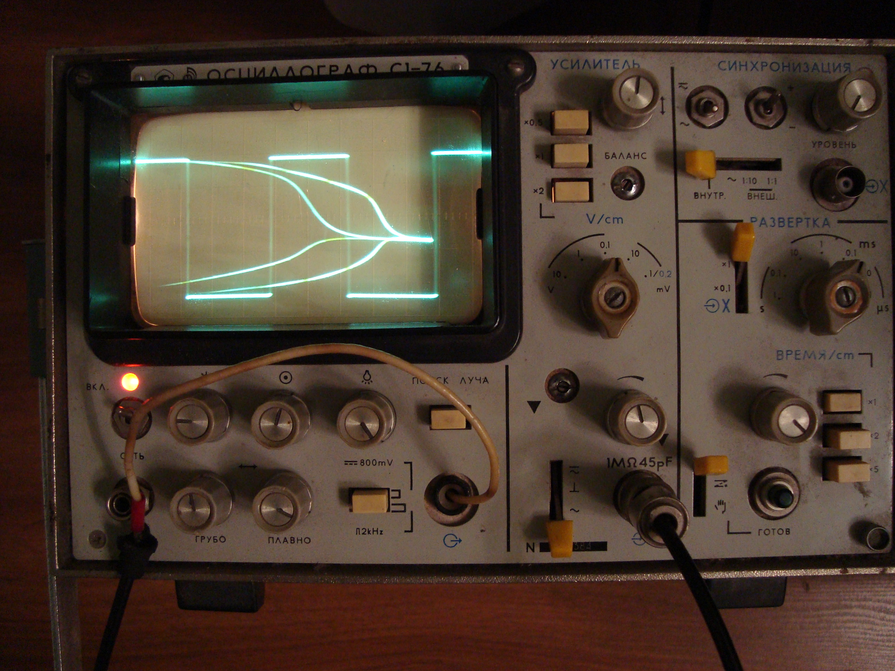 Какой осциллограф. Осциллограф универсальный с1-76. С1-15 осциллограф. 76.1. Осциллограф с1-151.
