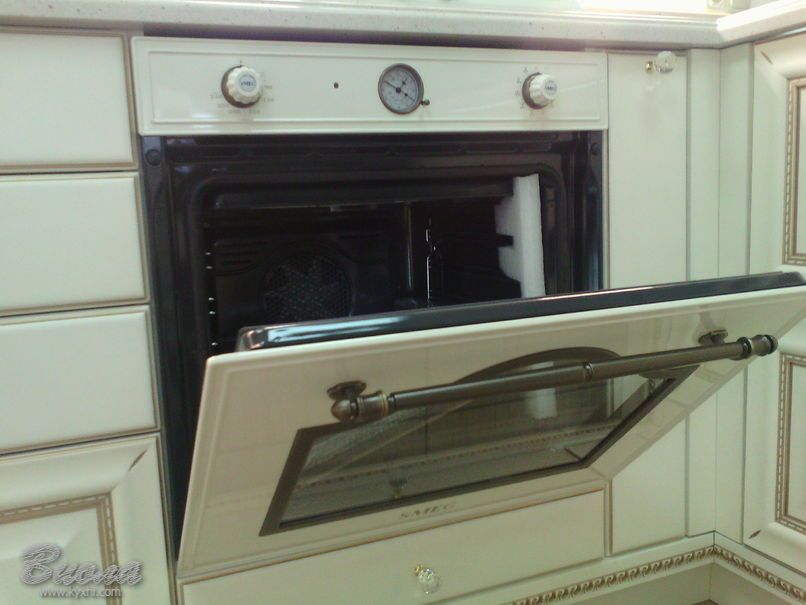 Марки духовых шкафов. Духовой шкаф Smeg sf700po. Духовой шкаф Smeg sf750pol. Духовой шкаф Smeg sf750ra медный. Электрический духовой шкаф Smeg sf750ao.