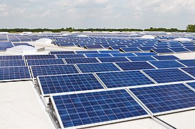Módulos fotovoltaicos instalados sobre tejado