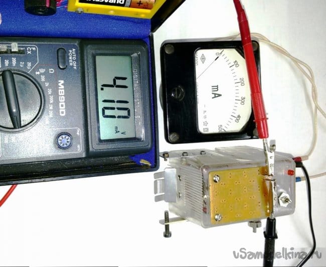 Зарядное устройство для аккумуляторов, с установкой тока и напряжения заряда